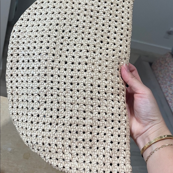 CLARE V. GRANDE FANNY WOVEN BELT BAG in CREAM - Picture 3 of 8